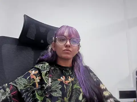 dalila macherano1 online show from September 8, 2025, 9:25 pm