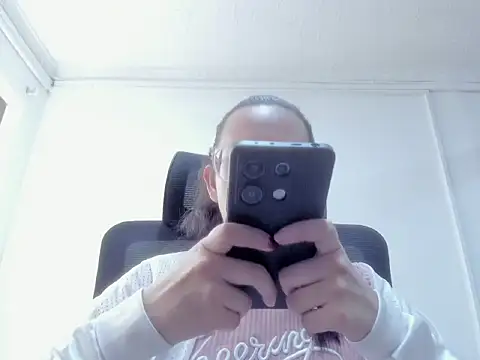 dalila macherano1 online show from October 19, 2025, 3:59 pm