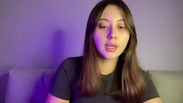 Snapshot of StellarAlice chatting on November 11, 2025, 5:52 pm StellarAlice online show from November 11, 2025, 5:52 pm