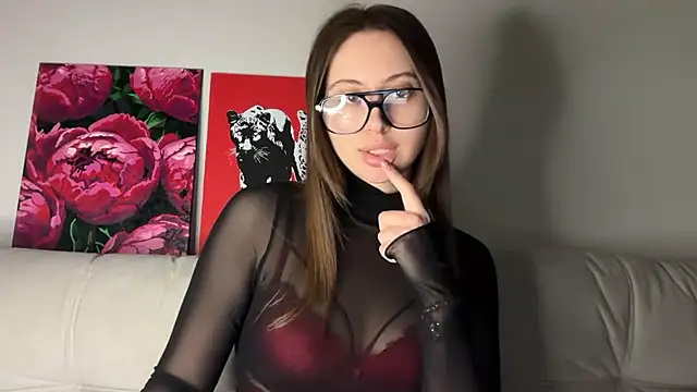 StellarAlice online show from April 3, 2026, 4:46 pm