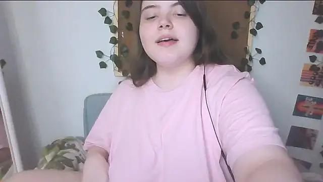 brattyprincessemma online show from September 18, 2025, 1:19 am