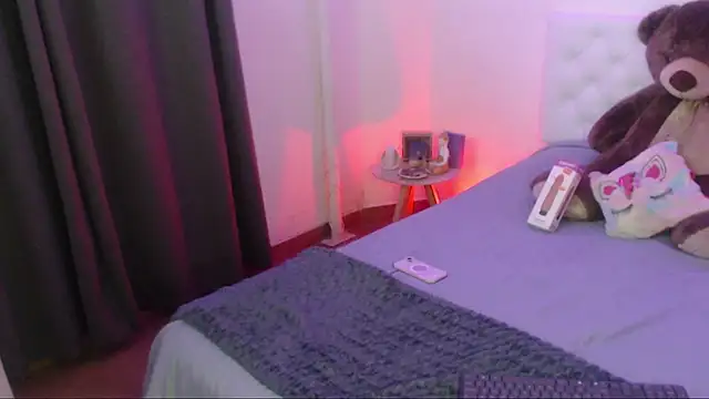 kylie444  online show from November 7, 2025, 1:21 am