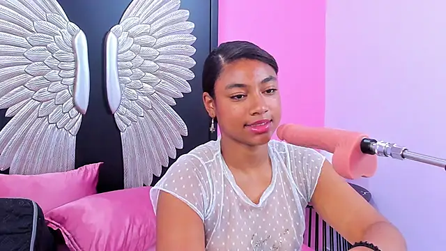 Snapshot of Laraebony_ chatting on September 27, 2025, 1:28 pm Laraebony online show from September 27, 2025, 1:28 pm
