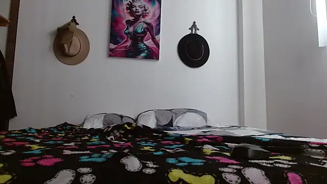 Crystal Star  online show from March 2, 2026, 2:35 pm