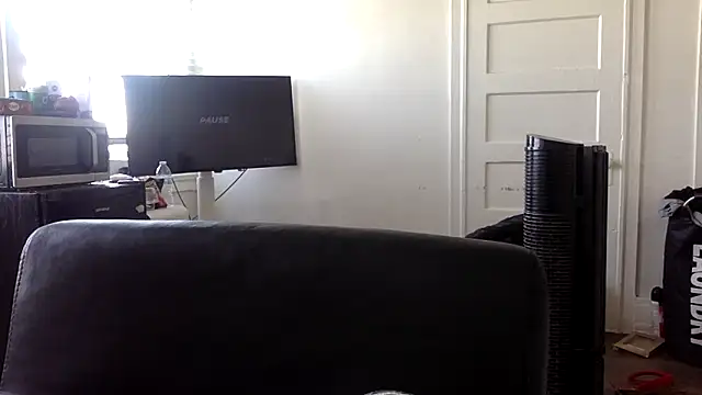 Diodre Benyoon online show from February 26, 2026, 8:42 pm