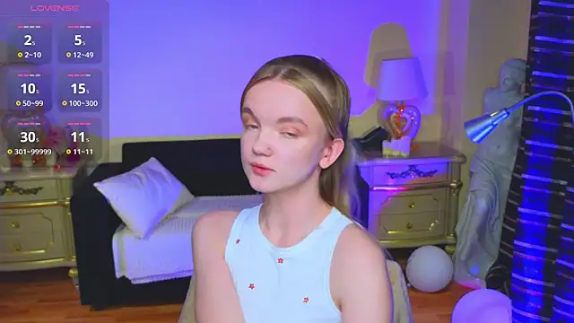 RosesKate online show from November 11, 2025, 12:00 pm