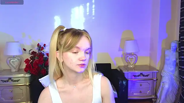 RosesKate online show from September 24, 2025, 4:30 am