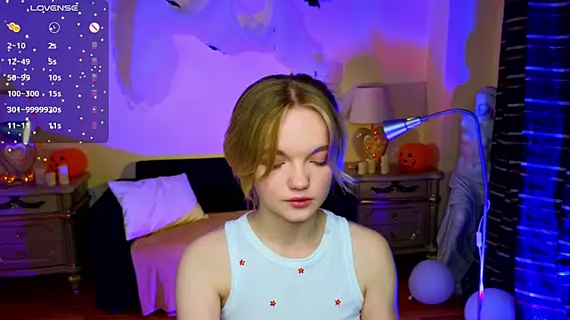 RosesKate online show from October 28, 2025, 4:57 am