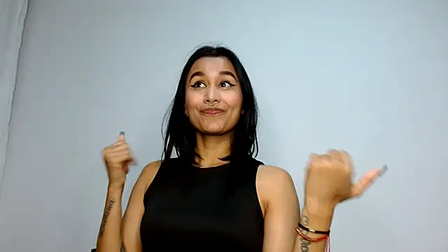 Gia Lee online show from October 13, 2025, 3:19 am