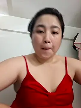 Minn-cute online show from April 15, 2026, 3:45 am