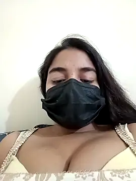 Snapshot of Little_toy_girl chatting on March 29, 2026, 9:55 am Little toy girl online show from March 29, 2026, 9:55 am