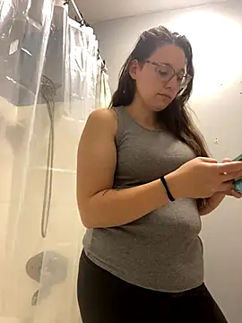 Mommasaurrex online show from November 2, 2025, 8:36 pm