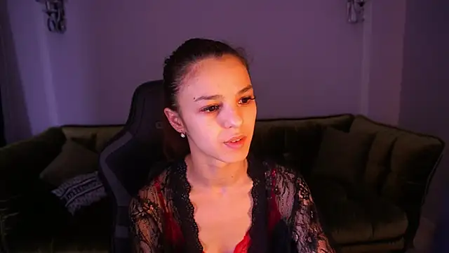 AnitaBambie online show from November 10, 2025, 1:38 pm