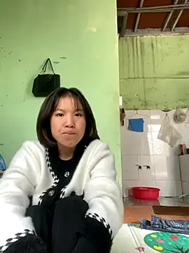 QueenLink online show from November 16, 2025, 3:44 am