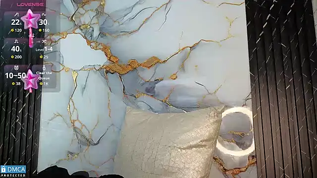 Snapshot of nena_cupcake_ chatting on November 5, 2025, 11:02 am nena cupcake online show from November 5, 2025, 11:02 am