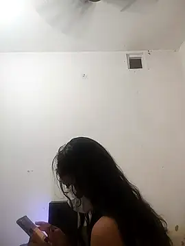 Snapshot of sassyy_poonam chatting on September 16, 2025, 4:02 am sassyy poonam online show from September 16, 2025, 4:02 am