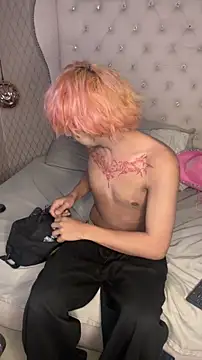 OliIverr22 online show from October 24, 2025, 12:04 pm