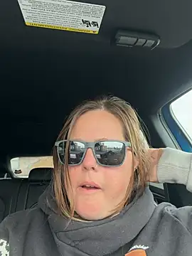 Snapshot of hornykitty1210 chatting on January 14, 2026, 7:50 pm hornykitty1210 online show from January 14, 2026, 7:50 pm