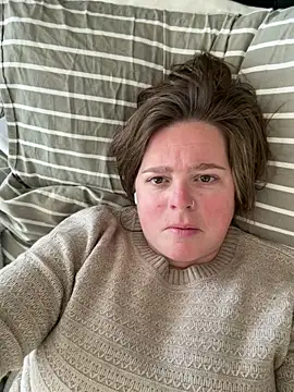 Snapshot of hornykitty1210 chatting on February 2, 2026, 5:12 pm hornykitty1210 online show from February 2, 2026, 5:12 pm