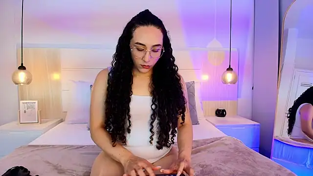 alehia cute online show from November 24, 2025, 9:59 pm