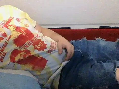 Snapshot of Liznat01 chatting on November 8, 2025, 8:45 pm Liznat01 online show from November 8, 2025, 8:45 pm