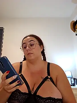 Snapshot of HotRubyXxx chatting on October 8, 2025, 9:15 pm HotRubyXxx online show from October 8, 2025, 9:15 pm