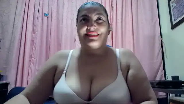 lina maria99 online show from February 22, 2026, 2:36 am