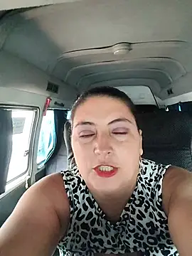 lina maria99 online show from February 3, 2026, 2:44 pm