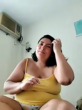 lina maria99 online show from November 3, 2025, 1:15 pm