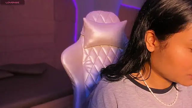 Snapshot of HannahMontgomery chatting on March 2, 2026, 4:25 pm HannahMontgomery online show from March 2, 2026, 4:25 pm