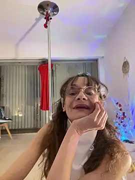 Chris06d22xh online show from February 10, 2026, 9:14 pm