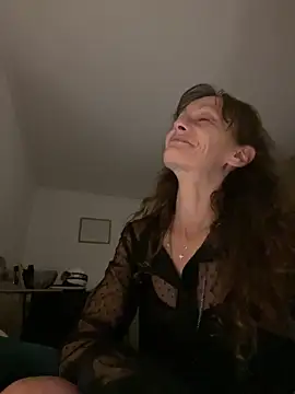 Chris06d22xh online show from October 10, 2025, 7:04 pm