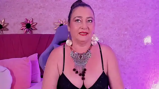 PalomaLombardi online show from January 8, 2026, 8:15 pm