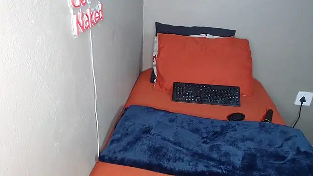 Lunalee online show from November 21, 2025, 11:48 pm