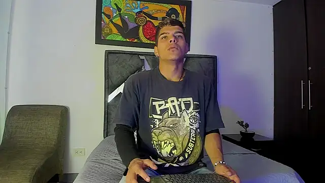 wyatt 3 online show from November 11, 2025, 12:22 pm