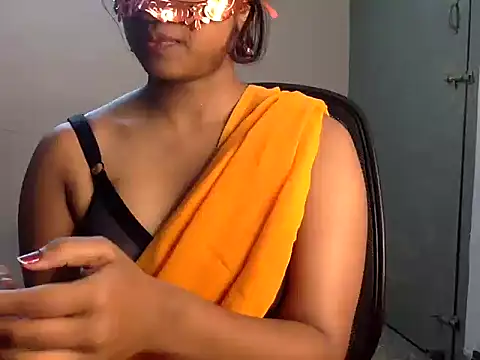 Snapshot of Hot-Honey20 chatting on October 15, 2025, 1:41 pm Hot-Honey20 online show from October 15, 2025, 1:41 pm