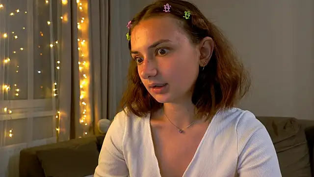 Lelia Vibe online show from August 6, 2026, 12:38 am