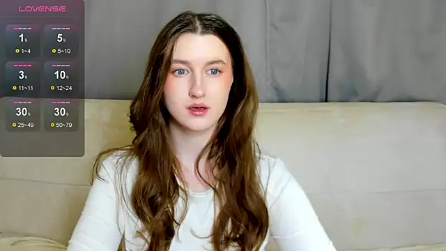 Snapshot of MissFoxy_Ti chatting on November 12, 2025, 1:21 am MissFoxy Ti online show from November 12, 2025, 1:21 am