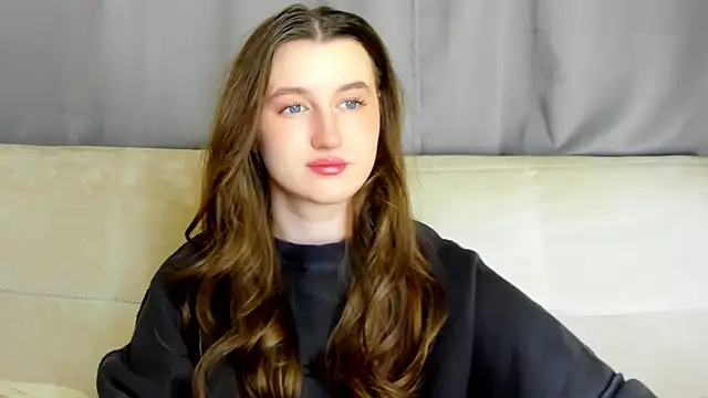 Snapshot of MissFoxy_Ti chatting on November 24, 2025, 1:27 am MissFoxy Ti online show from November 24, 2025, 1:27 am