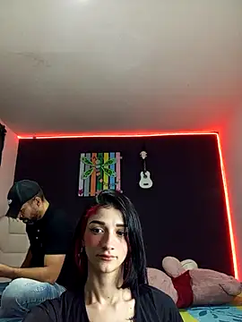 ingrid zese  online show from November 12, 2025, 8:12 pm