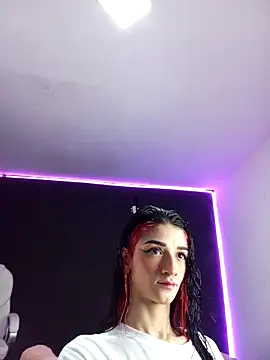 ingrid zese  online show from December 5, 2025, 4:49 pm