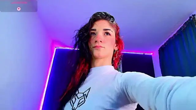 Snapshot of ingrid_zese_ chatting on February 10, 2026, 8:08 pm ingrid zese online show from February 10, 2026, 8:08 pm