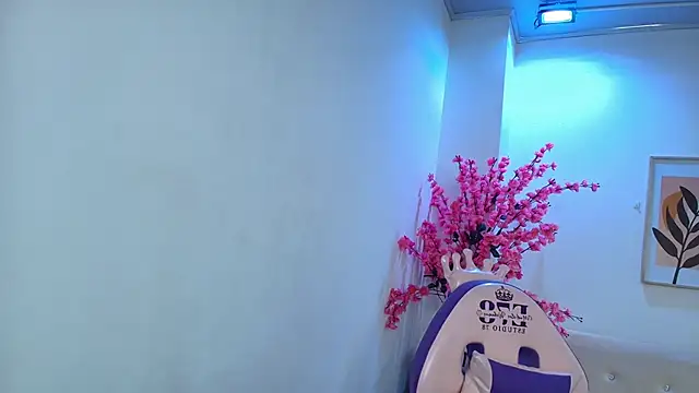 Anie johnson online show from October 23, 2025, 7:34 pm