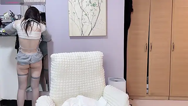 Snapshot of Y2Luvk chatting on November 10, 2025, 9:20 pm Y2Luvk online show from November 10, 2025, 9:20 pm