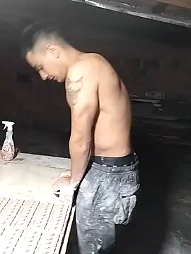 hoteder online show from November 21, 2025, 11:15 pm