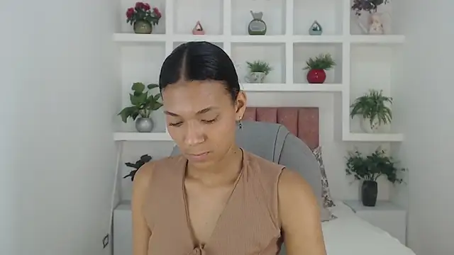 SarayVega  online show from November 21, 2025, 7:57 pm