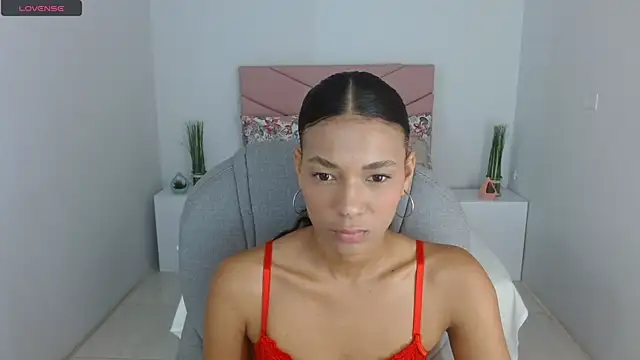 SarayVega  online show from September 27, 2025, 7:31 pm