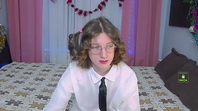 Masuzy online show from December 20, 2025, 11:13 am