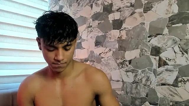 Snapshot of ZYZZ1312 chatting on February 23, 2026, 7:03 pm ZYZZ1312 online show from February 23, 2026, 7:03 pm