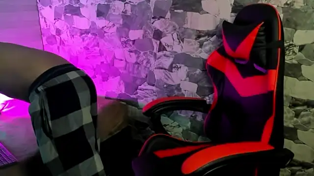 ZYZZ1312 online show from April 3, 2026, 3:57 am